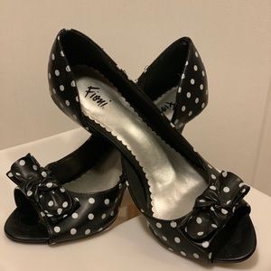 Polka dot Heels